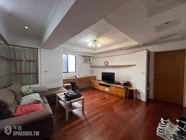 Datong - No. XX, Section 2, Chengde Road, Datong District, Taipei City, Taiwan 103 01