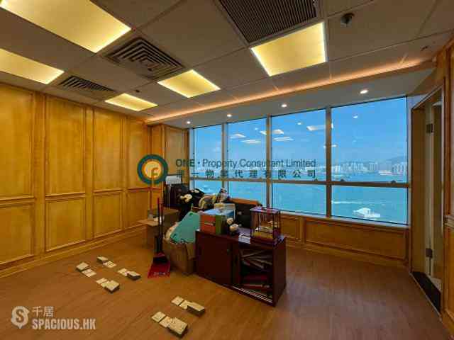 Sheung Wan - Wui Tat Centre 01