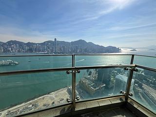 West Kowloon - The Harbourside Block 1 02