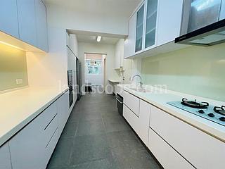 Mid Levels Central - Kam Yuen Mansion 10