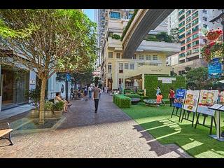 Wan Chai - The Avenue Phase 1 09