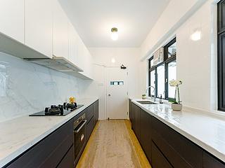 Repulse Bay - Repulse Bay Apartments 05