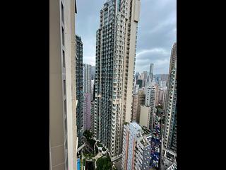 Wan Chai - The Avenue Phase 2 Block 2 04