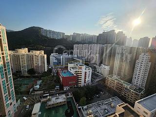 Quarry Bay - La Place De Victoria 02