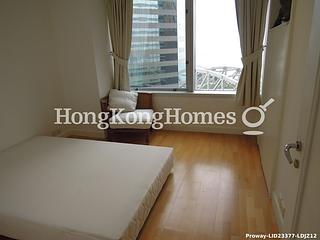 Wan Chai - Convention Plaza Apartments 08