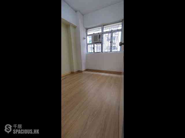 Sai Ying Pun - 81-85, High Street 01