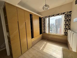 Sai Ying Pun - The Summa Block 1 17