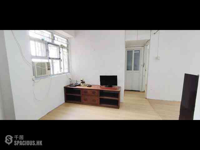 Sai Ying Pun - 81-85, High Street 01