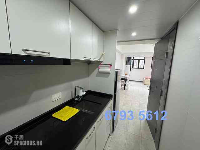 Sheung Wan - 242-244A, Queen's Road Central 01