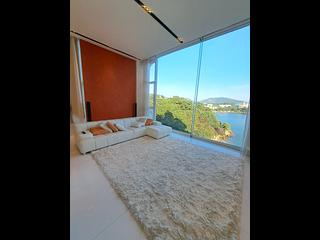 Chung Hom Kok - Cypresswaver Villas 02