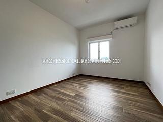 Chung Hom Kok - 30, Cape Road 09