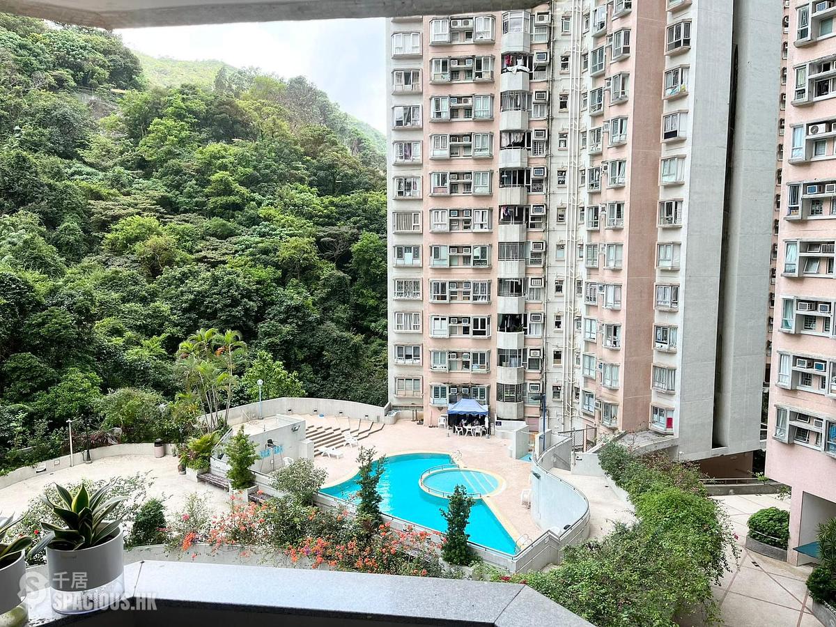 Quarry Bay - Mount Parker Lodge 01