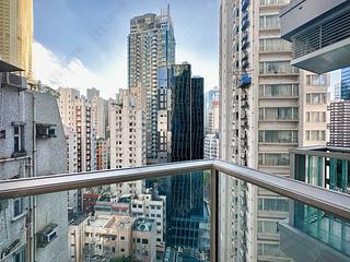 Wan Chai - The Avenue Phase 2 Block 1 06