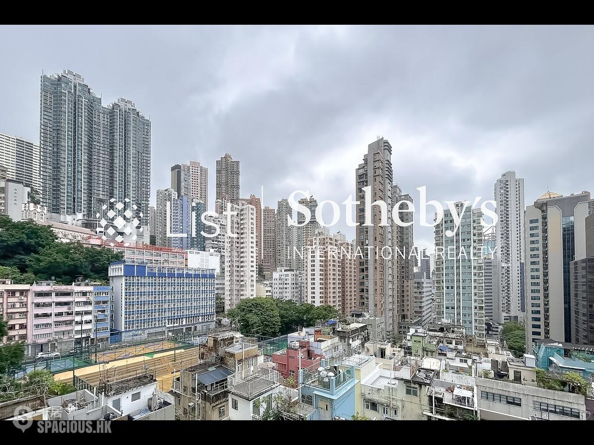 Sheung Wan - 42, Tung St. 01