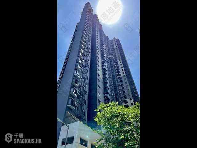 Sai Ying Pun - Kwong Fung Terrace Block 1 01