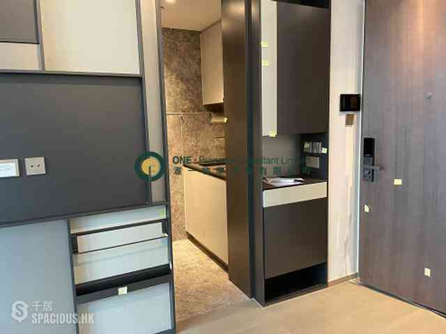Sai Ying Pun - 15 Western Street 04