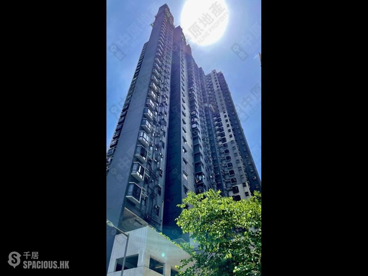 Sai Ying Pun - Kwong Fung Terrace Block 1 01