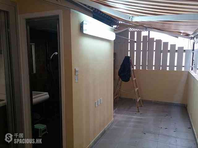 Sai Ying Pun - Ming Hing Building 01