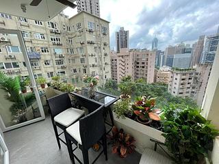 Mid Levels Central - Best View Court Block 66, Macdonnell Road 02