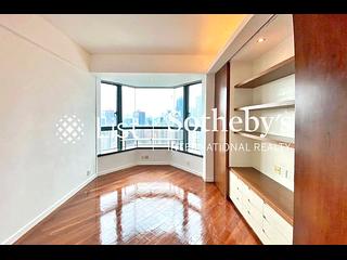 Mid Levels West - 80 Robinson Road 07