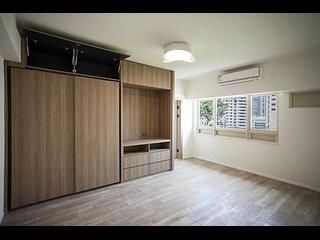 Mid Levels Central - St. Joan Court 03