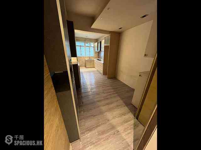 Sai Ying Pun - 10-12, Eastern Street 01