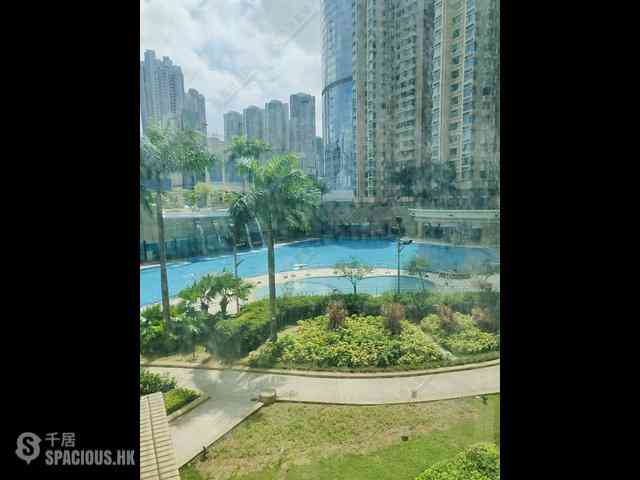 Tai Kok Tsui - Island Harbourview Block 5 01