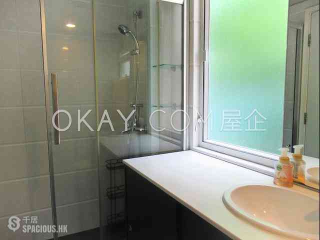Wan Chai - 131A, Queen's Road East 09