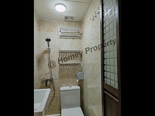 Wan Chai - Foo Tak Building 04
