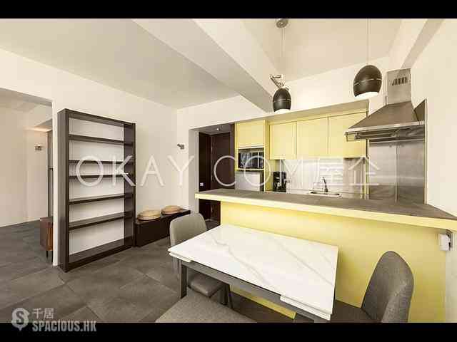 Sheung Wan - Kai Fung Mansion (Building) 03