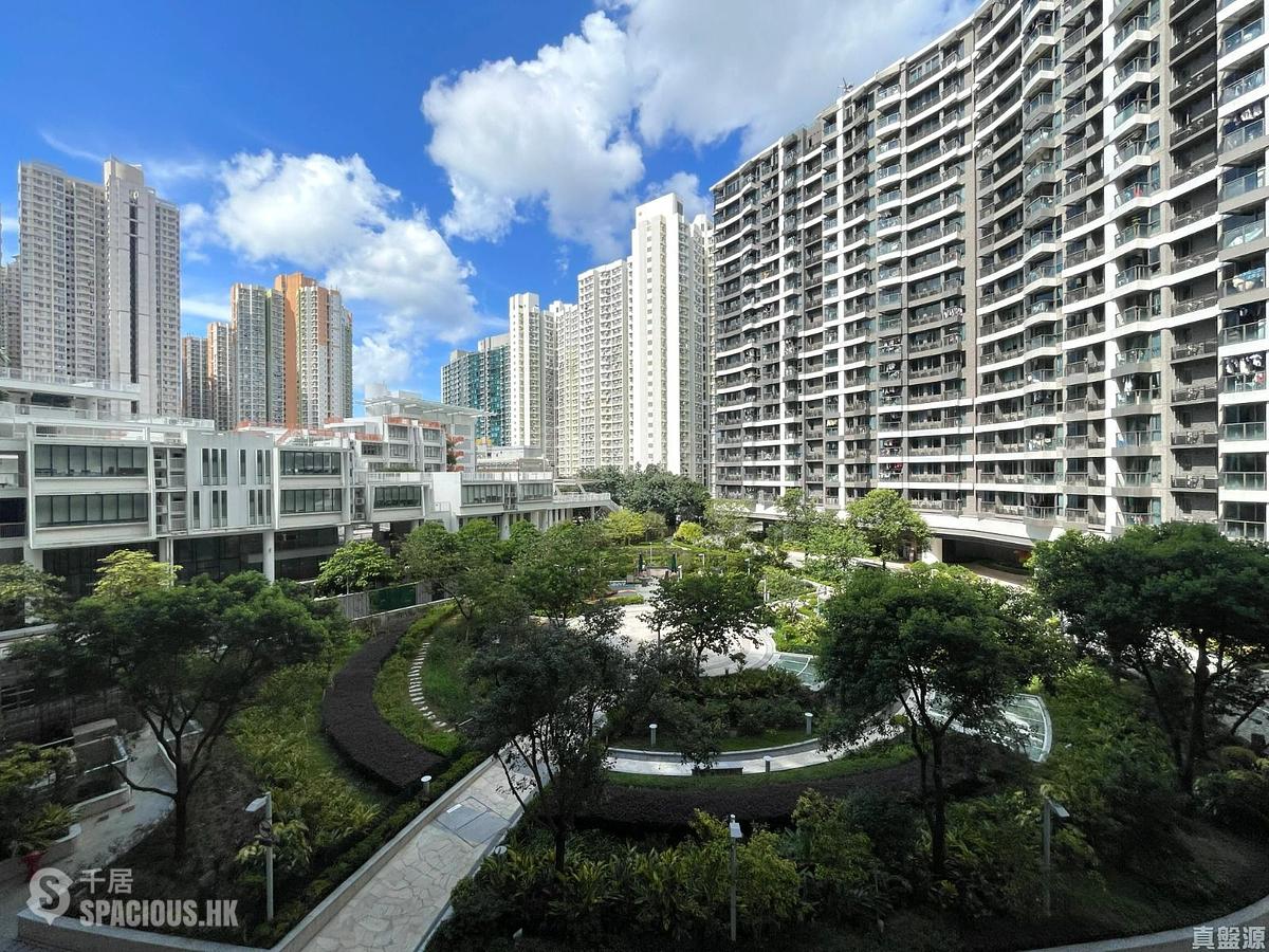 Tseung Kwan O - The Papillons Block 7 01