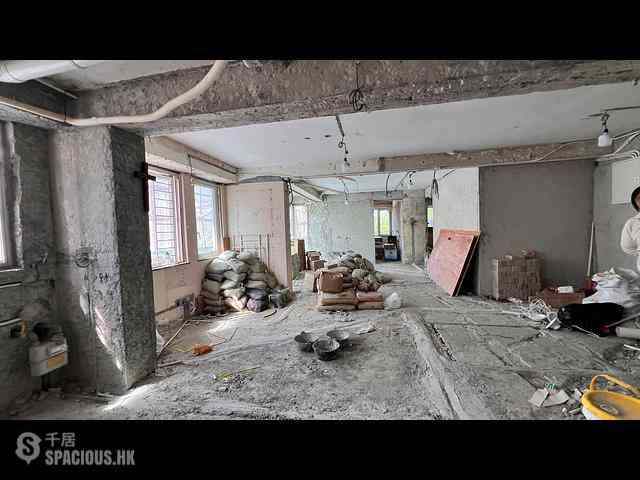 Yau Yat Chuen - Onward Court 06