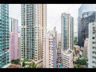 Wan Chai - The Avenue Phase 2 Block 2 09