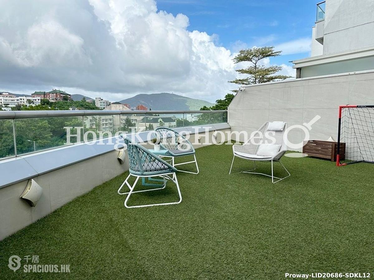 Chung Hom Kok - 33, Cape Road 01