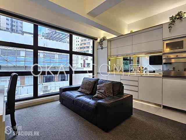 Central - 7-9, Shin Hing Street 05