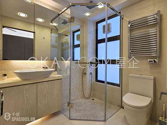 Central - 7-9, Shin Hing Street 10
