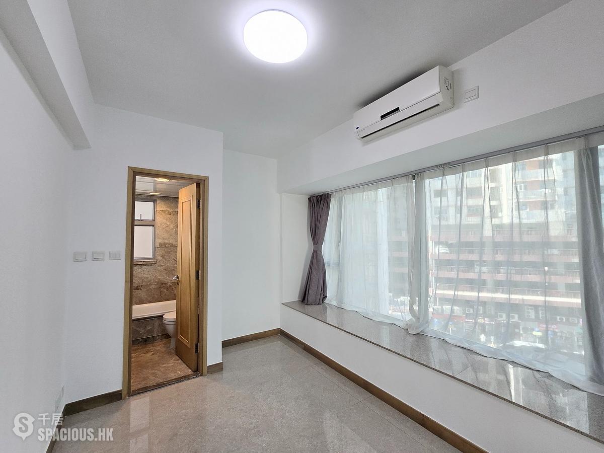 Causeway Bay - Diva 01