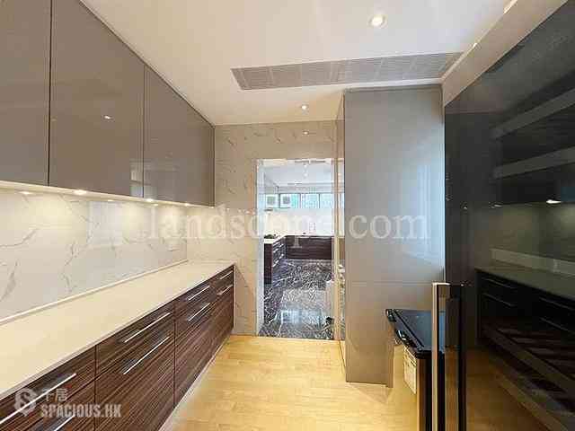 Mid Levels Central - Eva Court 07