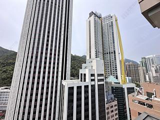 Wan Chai - The Avenue Phase 2 Block 2 09