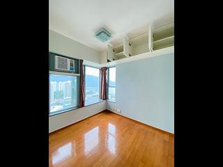 Tung Chung - Seaview Crescent 09