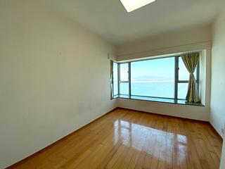 Tung Chung - Seaview Crescent 08