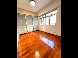 Mid Levels Central - Jing Tai Garden Mansion 07