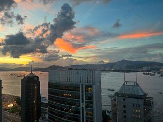 Sheung Wan - Queen's Terrace 03