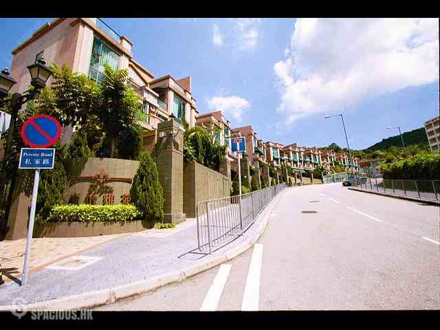 Tai Po Kau - Chateau Royale 01