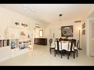 山顶 - Guildford Court 05
