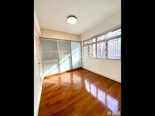 Mid Levels Central - Jing Tai Garden Mansion 11