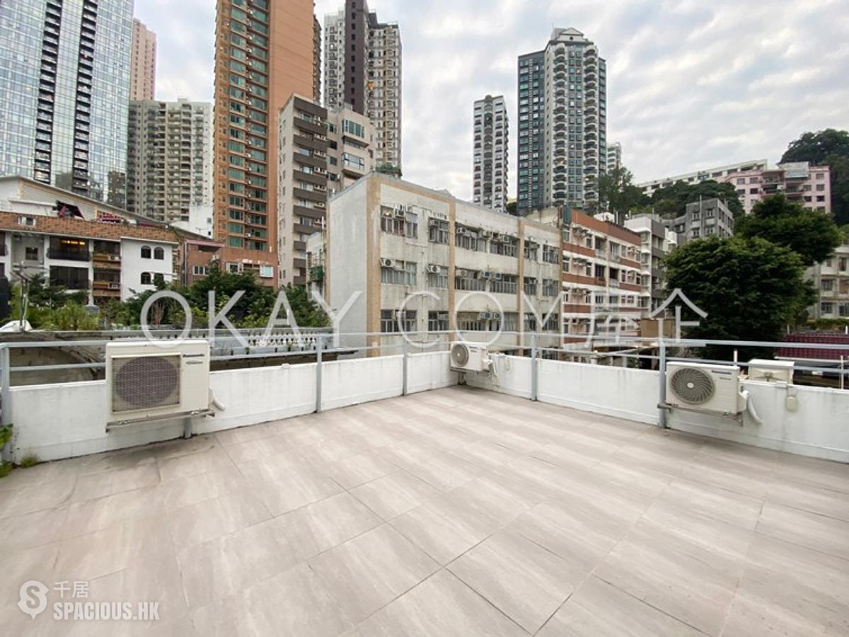 Tai Hang - 1, Yik Kwan Avenue 01