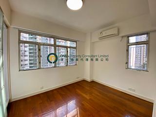 Mid Levels Central - Jing Tai Garden Mansion 08