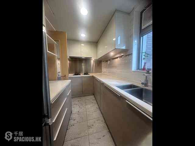 Tsuen Wan - Parc City Block 6 05