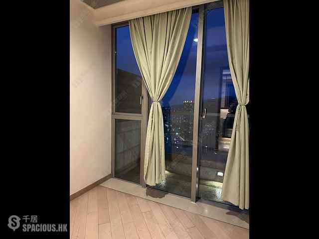 Tuen Mun - Century Gateway Phase 2 Block 7 05